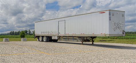 Semi Trailer Parking In Indianapolis Month To Month Hawkeye Storage
