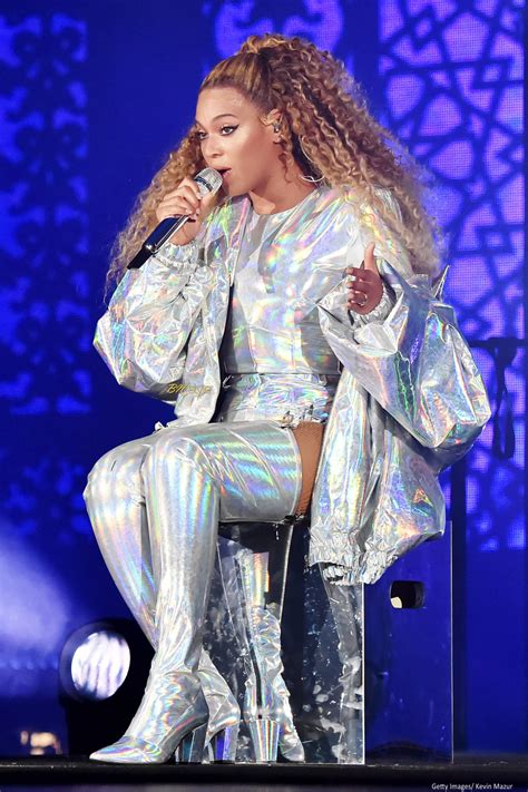 On The Run Tour Ii The Best Style Moments From Beyoncé And Jay Zs