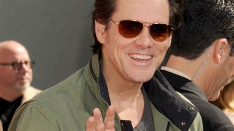 Jim Carrey To Assault Rifle Owners Im Sorry Huffpost Videos