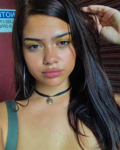 the ‘hood fairy 🧚🏽‍♀️🦋🌈 on instagram “sweatin in the city 💦” ideias de penteado penteados