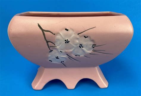 vintage McCOY POTTERY PLANTER | EstateSales.org