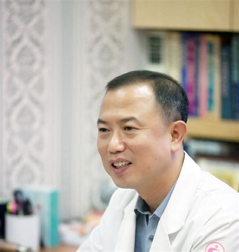 Jun 12, 2021 · 김준홍 2021.06.18 08:45 더보기 댓글주소 수정/삭제 글쓰신 님께서 정확히 표현하셨는데 아스트라제네카 백신은 전 지구적 위기를 몰고온 특급 전염병에 대항해서 인류애에 기반해 이익을 남기지 않고 개발판매 하고 있는 백신입니다. 휴코드 김준홍 대표, "제대혈 줄기세포로 세계 시장 석권하겠다 ...