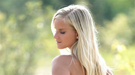 Women Solo Marry Queen Profile Blonde Czech Women Women Outdoors Long Hair Face