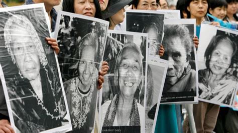 japan recalls diplomats from south korea over comfort woman statue cnn