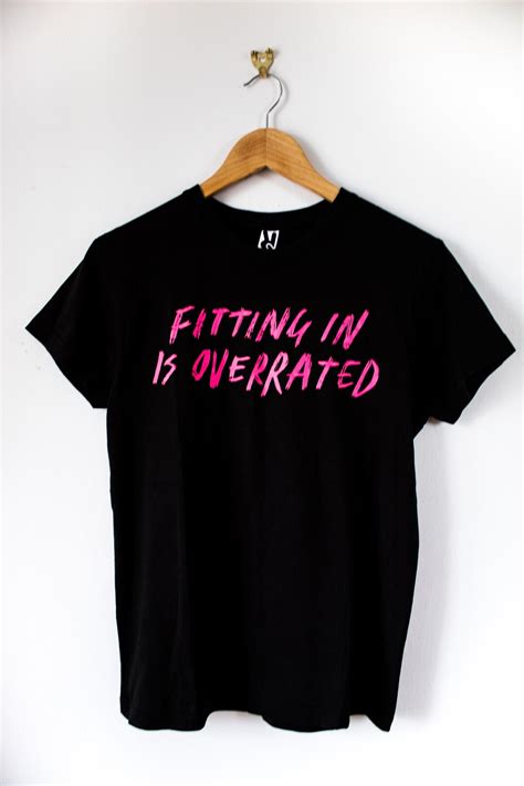 Fitting In Is Overrated I Tonya 2017 Small Film T Shirt Etsy Uk