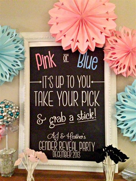 Whether you're hosting a gender reveal party and need ideas of food to serve or want a cute way to incorporate food into a gender reveal photoshoot, we have plenty of gender reveal food ideas here! Gender Reveal Baby Shower Ideas | Printabelle