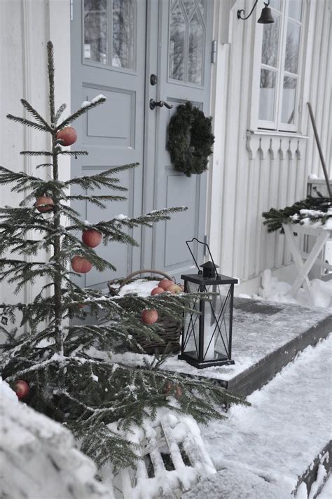 31 Cozy Rustic Outdoor Christmas Decor Ideas Interior God