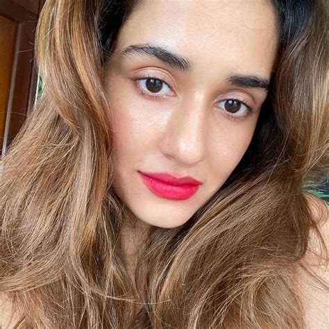 Disha Patani Lights Up The Internet With Her Breathtaking Selfie See