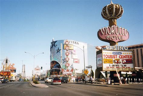 Vintage Las Vegas — Las Vegas Strip October 1993 Westward Ho Circus