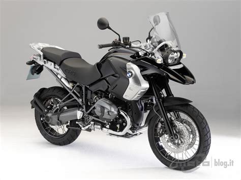  limited edition r1200gs triple black available in bmw dealers this august. BMW R1200GS Triple Black special edition