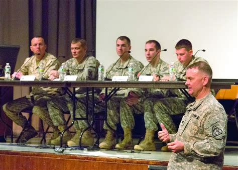 Soldiers Relate Experiences With Precision Munitions Article The