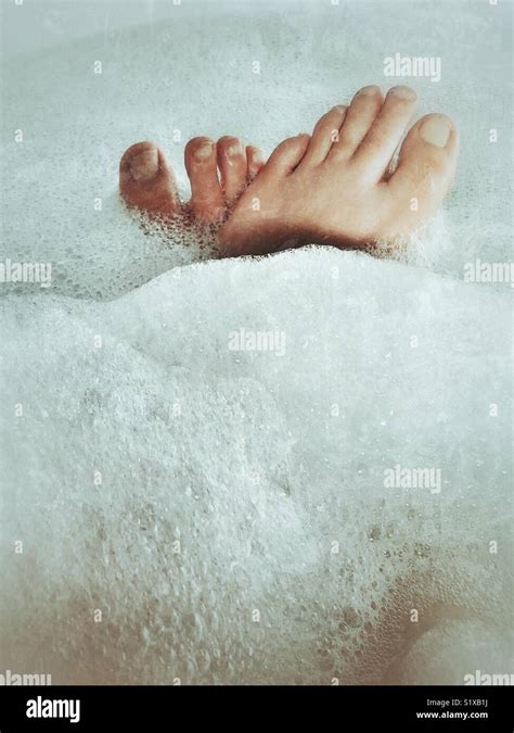 Feet Out Of Bath Hi Res Stock Photography And Images Alamy