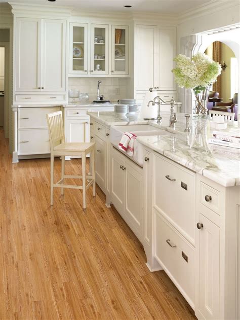 Will going too dark with the flooring overwhelm the space? Hardwood Flooring 101 | Oak floor kitchen, Comfortable ...