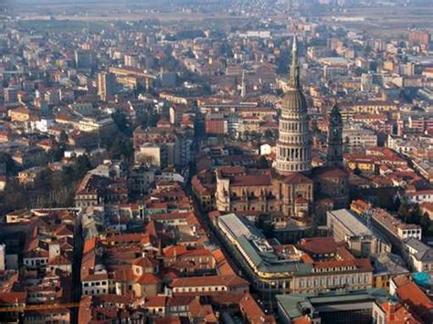 It originated as the roman colony of novaria, which was founded by julius caesar and destroyed in the 5th century; Prestiti cambializzati Novara