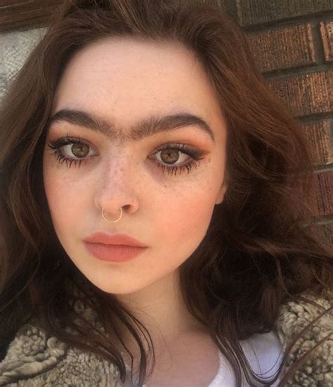 Girls With Unibrows 16 Pics