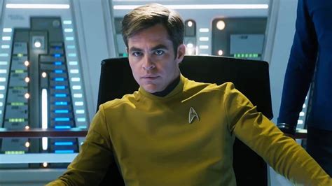Chris Pine Hasn T Seen The Star Trek 4 Script But He Likes The Director