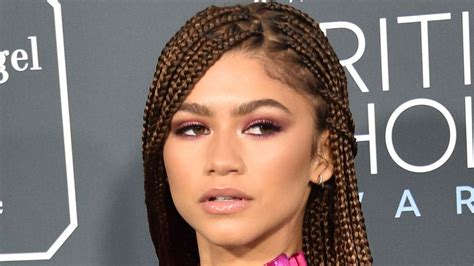 Zendaya Stuns Braless In A Plunging Red Dress For Emmy Celebration