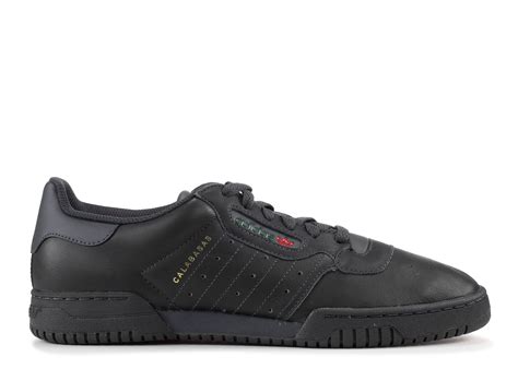 シューズ adidas グレー 新品の通販 by tr shop｜アディダスならラクマ - yeezy calabasas