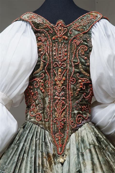Fripperies And Fobs 17th Century Fashion Fashion Historical Dresses