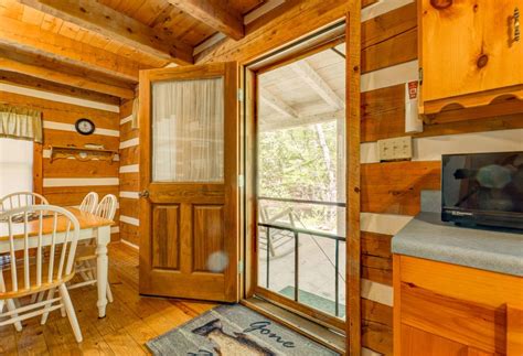 Cozy Mountain Cabins Cabins In Gatlinburg And Pigeon Forge Tn