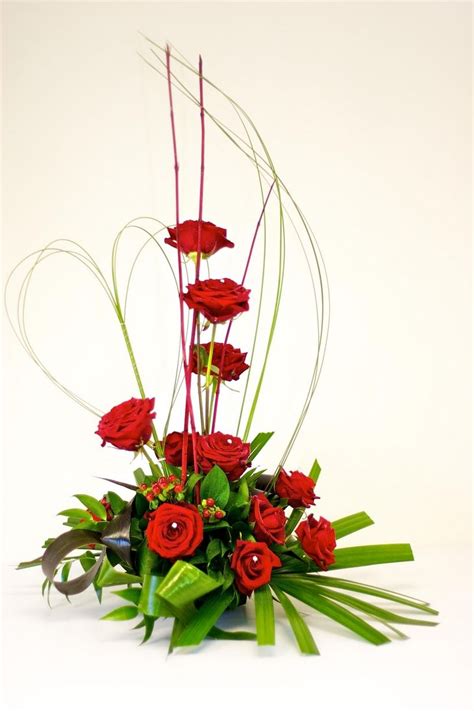 Image Detail For Valentines Arrangement With 12 Red Roses การจัด