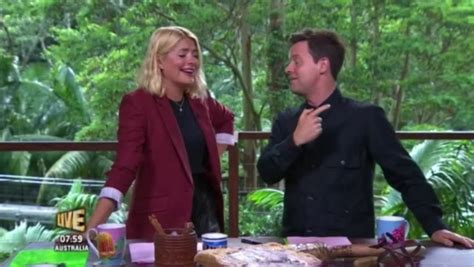 Itv Bosses Want Holly Willoughby To Return As Im A Celeb Host Daily Star