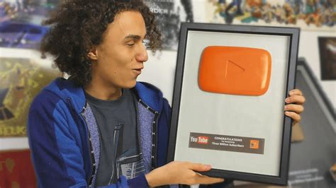 Orange Youtube Playbutton Reward 3000000 Subscribers