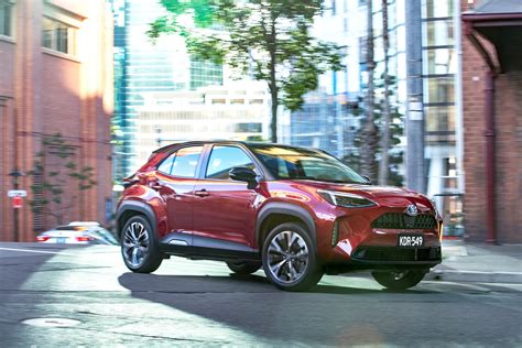 Toyota Yaris Cross Urban Awd Hybrid 2021 Radio Review Anyauto