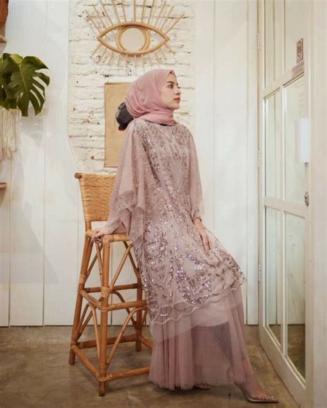 √ 45 Model Gamis Brokat Kombinasi Modern Terbaru 2020