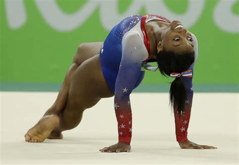 Biles Wins Floor Exercise For Record Tying 4th Olympic Gold