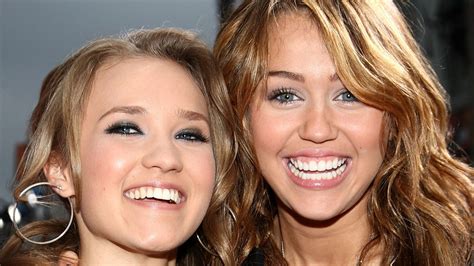 Emily Osment Lesbian Miley Cyrus Nude Fakes Repicsx Hot Sex Picture