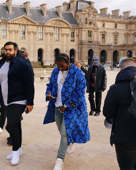 Pop smoke, rising star of american rap, killed by burglars real name bashar barakah jackson, pop smoke made a name for him in 2019 with his. Pop Smoke | Smoke wallpaper, Hip hop artists, Blue aesthetic