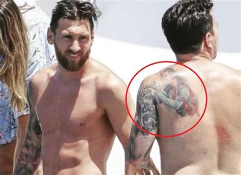 Lionel messi is known for having many tattoos all over his body and it's a part of his persona. Messi Tattoo / Lionel Messi Lionel Messi Lionel Messi Wallpapers Messi - What tattoo's does ...