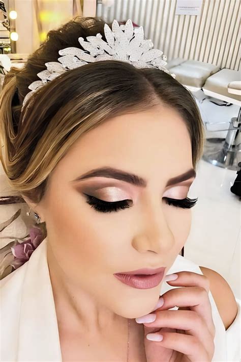 The Best Fall Wedding Makeup From Destify Wedding Planners