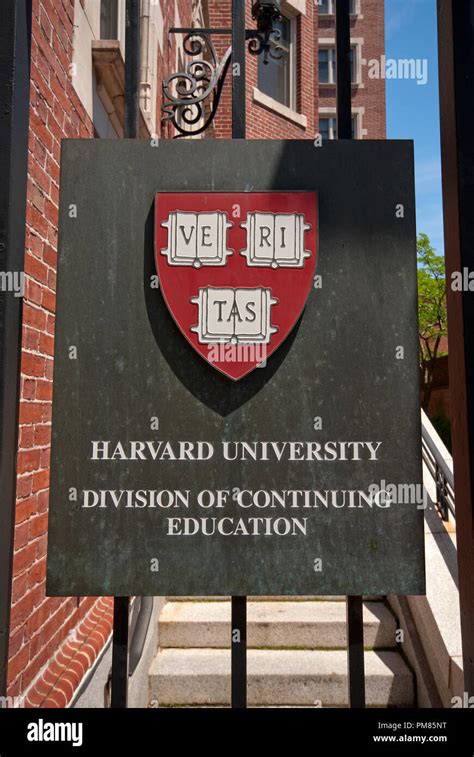 Harvard University Campus Sign Hi Res Stock Photography And Images Alamy