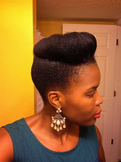 It may vary from above the ears to below the chin. Protective Style | High Pompadour Updo