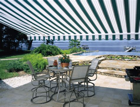 Retractable Awnings In Waterford Township Paul Construction Paul