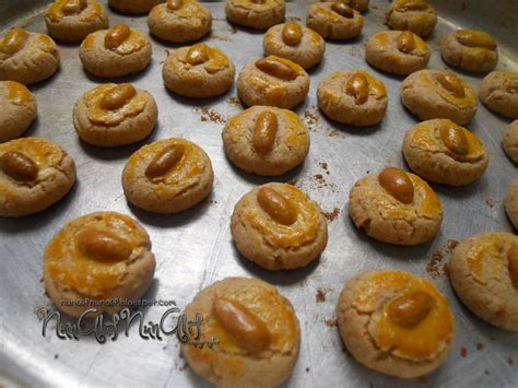 Resepi biskut raya azlina ina in 2020 biscuit recipe snacks dishes cookie recipes. Chef Obie Kelas Masakan 1001 Info & Resepi: Biskut Mazola ...