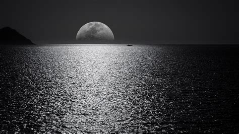 White Black Moon Evening Night Time Seascape 4k Seascape Wallpapers