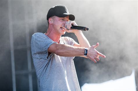 Nf Scores First No 1 Album On Billboard 200 Chart With Perception