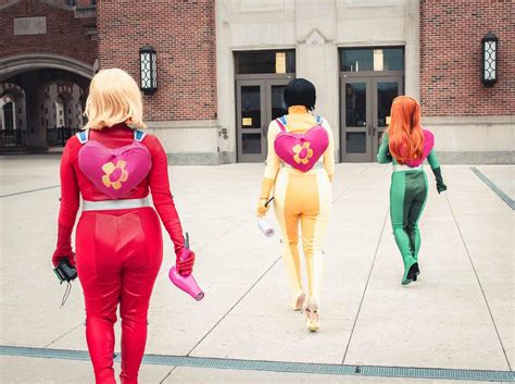 Totally Spies Photoshoot Cosplay Amino