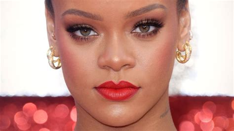 rihanna s make up artist reveals what £1 item the singer uses to get the perfect brow heart
