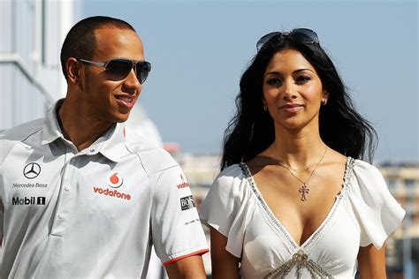 Get the latest news, photos and dating updates from formula one racing driver, lewis hamilton. Nicole Scherzinger Reveals Lewis Hamilton Break Up Insired New Album | Music News