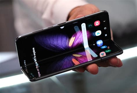 The first step into the future smartphone? Samsung Galaxy Fold Lite Price in Singapore | GetMobilePrices