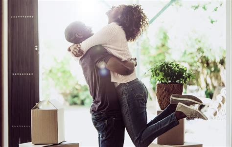 Am I Ready To Move In With My Partner An Experts Guide Plus Advice