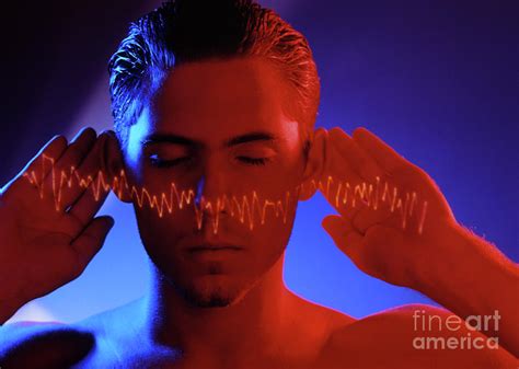 Hearing Sound Waves Entering A Mans Ears Photograph By Oscar Burriel