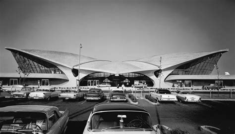 Eero Saarinens Twa Terminal At Idlewild Now Jfk Airport New York