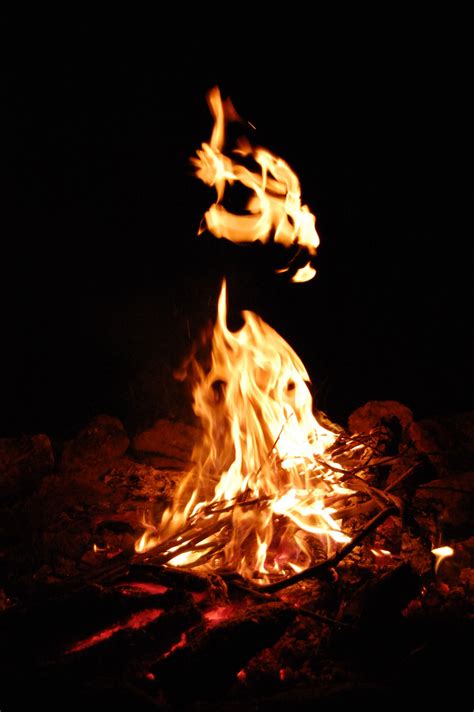 Fotos Gratis Atmósfera Llama Fuego Hoguera Caliente 1536x2310