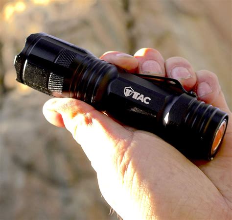 10 Best Aa Flashlights 2021 Buyers Guide And Reviews Gofastandlight