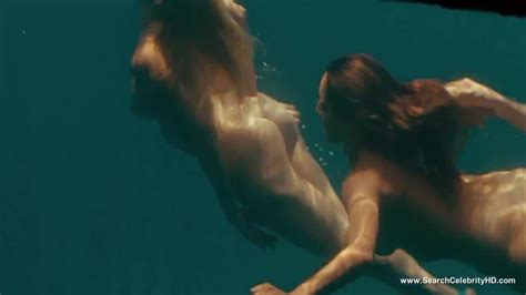 Kelly Brook And Jessica Szohr Nude And Sexy Piranha Hd Ru